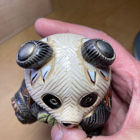 Artesania Rinconada Panda with Gold Trim Pottery Figurine - Picture 7 of 10